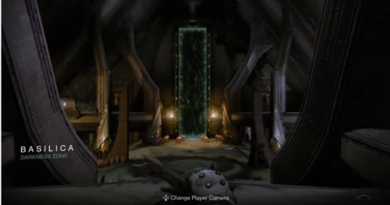 Raid-Guide Königsfall: Runen neben dem Portal zeigen den Fortschritt an.